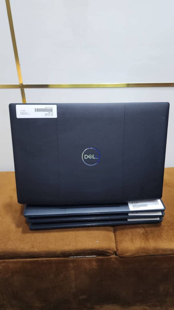 Dell G3 15 3590 Gaming Laptop view 2