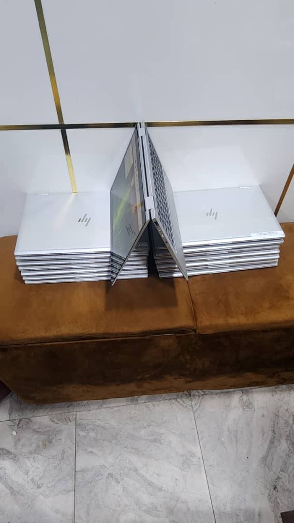 HP EliteBook 1040 G6 X360 view 2